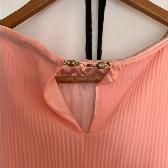 pink pleated gown💓 - Picture 4 of 6